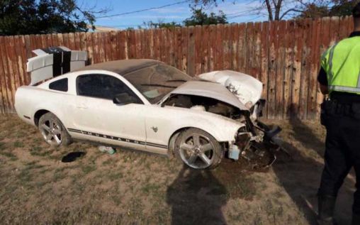 Teenage driver crashes white Ford Mustang on South Bryant