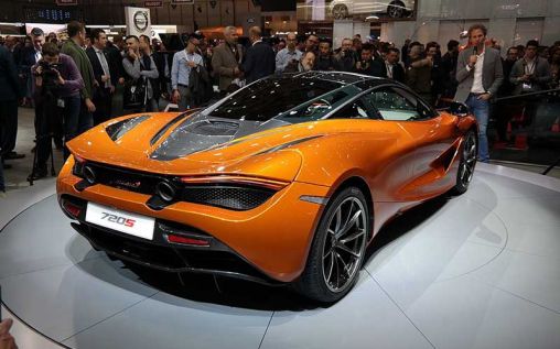 McLaren Dealership with 720s Spider