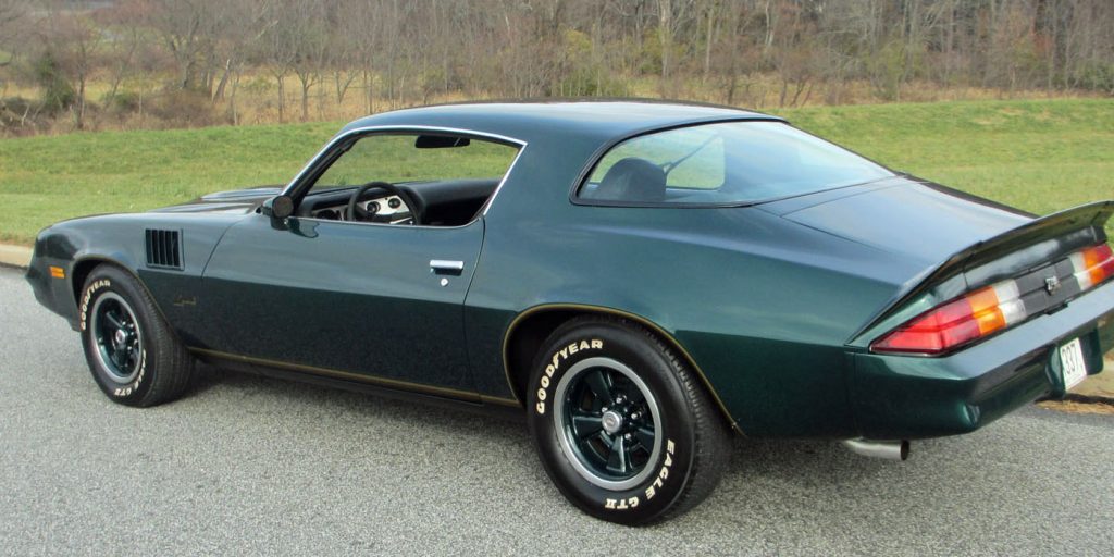 1978 Chevrolet Camaro Z28 350 cu V8 185 hp 4-speed (1)