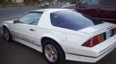 White 1988 Chevrolet Camaro IROC Z28 5spd manual For Sale (3)