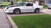 White 1986 Chevrolet Camaro Z28 IROC automatic For Sale (2)