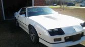 3rd gen white 1986 Iroc-Z Chevrolet Camaro For Sale (1)