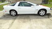 4th gen 1997 Chevrolet Camaro Z28 LT1 6spd T-Top For Sale (2)