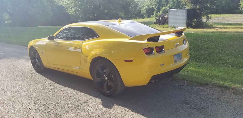 chevrolet camaro yellow bumblebee