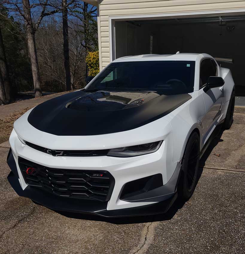 6th gen white 2018 Chevrolet Camaro ZL1 1LE manual For