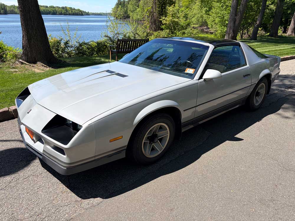 Silver 1982 Chevrolet Camaro Z28 manual coupe For Sale